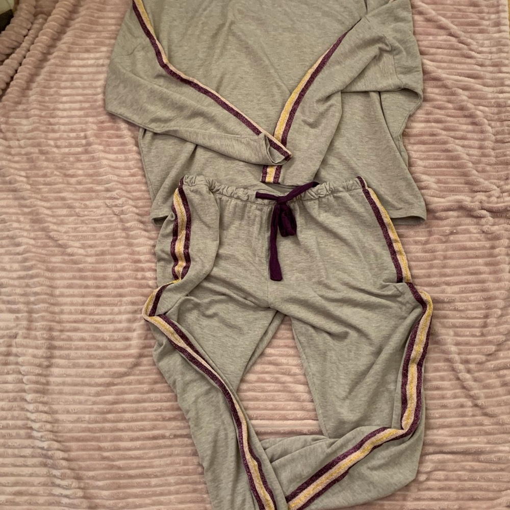 Lounging / Jogger Set